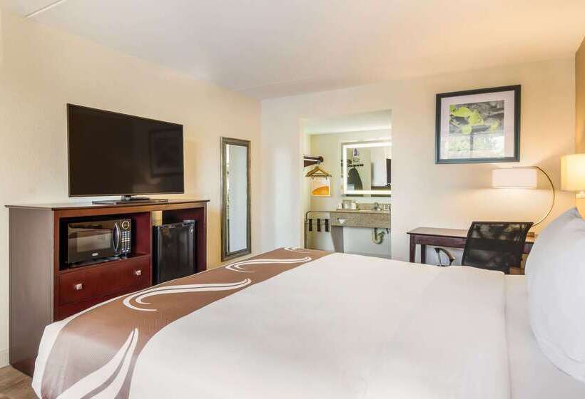 Отель Quality Inn Bradenton Sarasota North