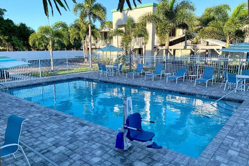 هتل Quality Inn Bradenton Sarasota North