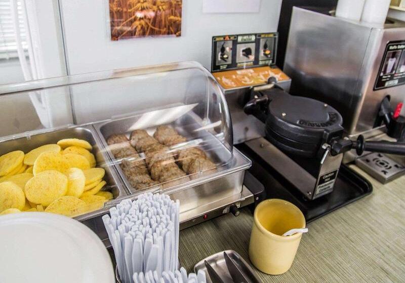 Отель Quality Inn Bradenton Sarasota North