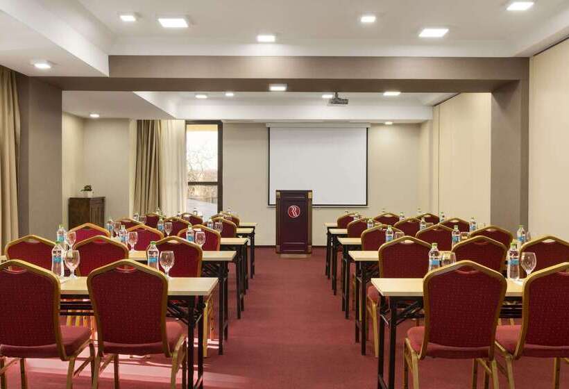 فندق Ramada Iasi City Center