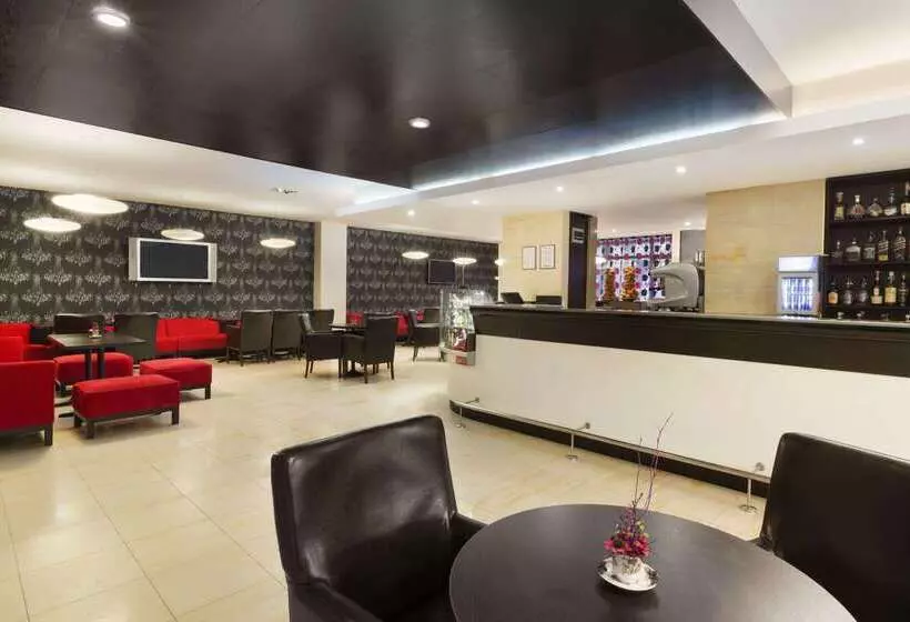 酒店 Ramada Iasi City Center