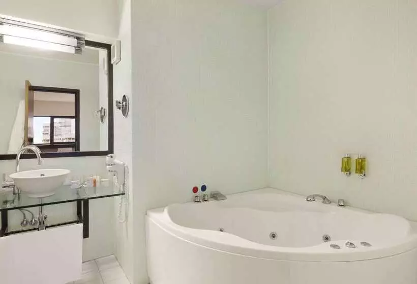 酒店 Ramada Iasi City Center