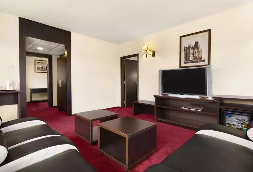 酒店 Ramada Iasi City Center