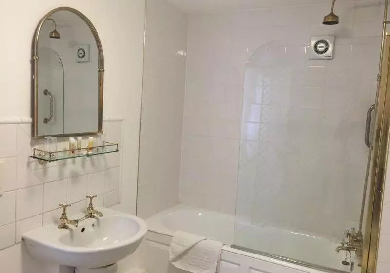 ホテル Risley Hall