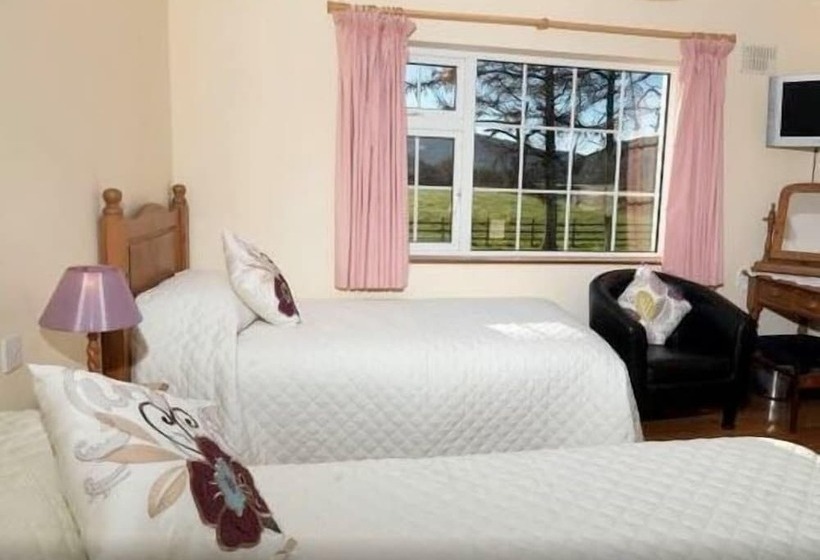 فندق Salmon Leap Farm B&b