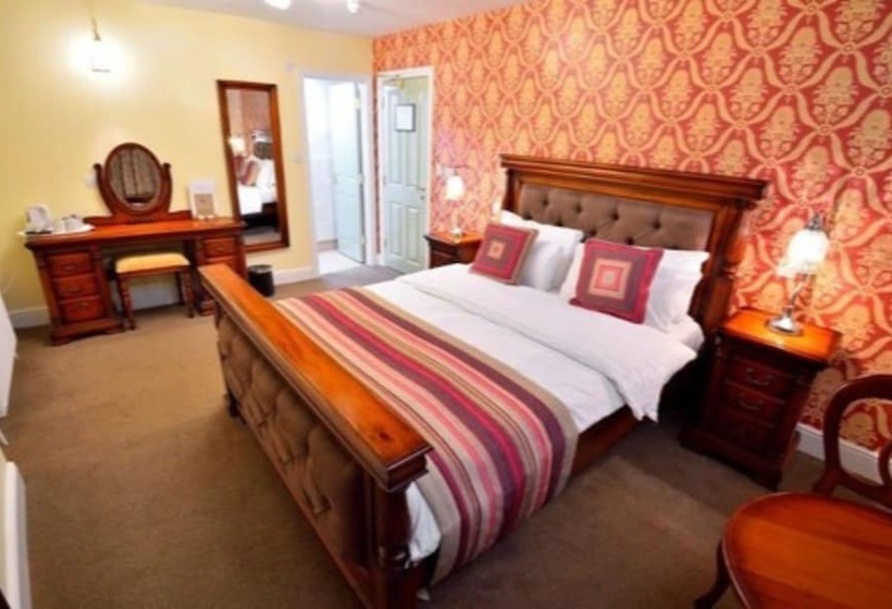 בית מלון כפרי The Crown