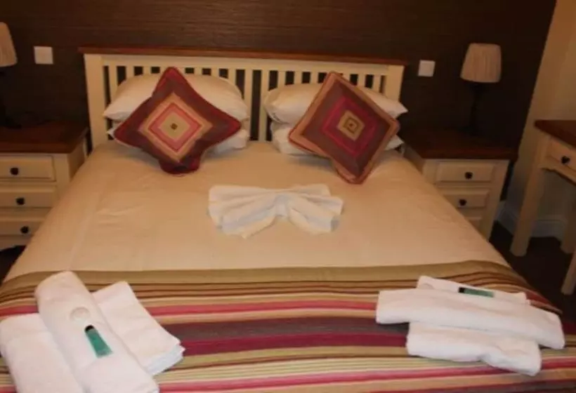 בית מלון כפרי The Crown