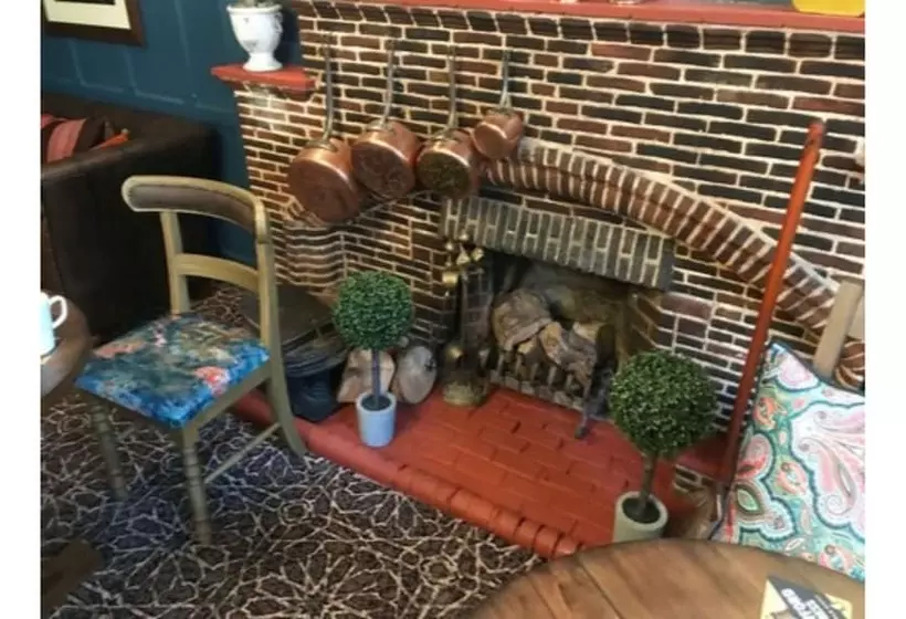 בית מלון כפרי The Crown