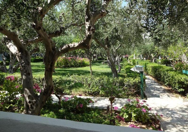 בית מלון כפרי Villea Village