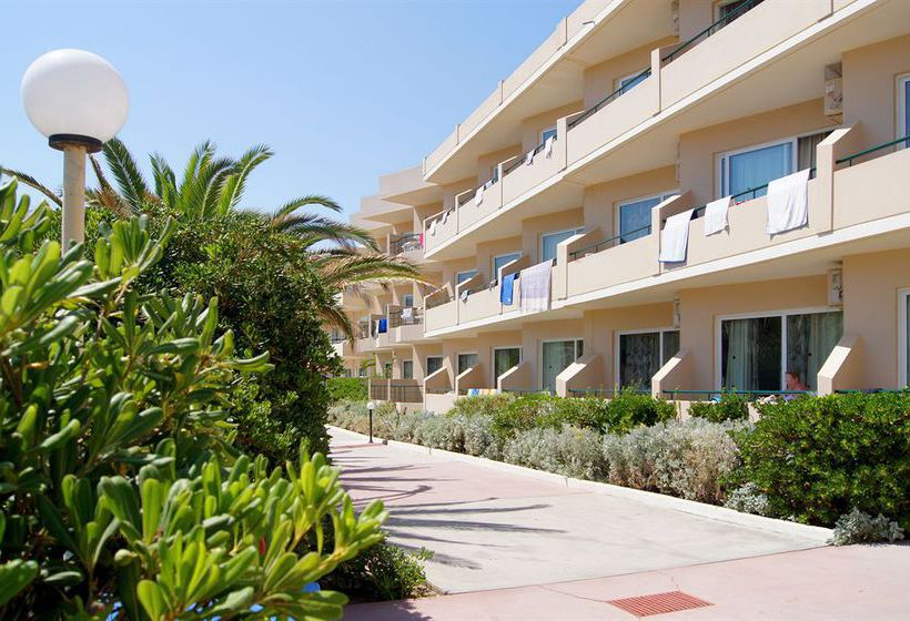 Seafront Beach  Apartments