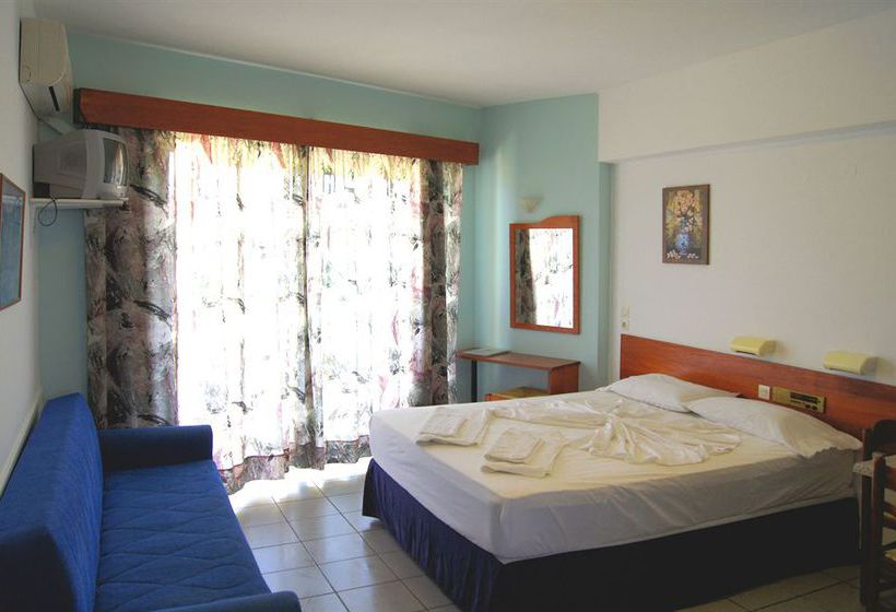 Seafront Beach  Apartments