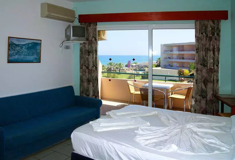 Seafront Beach  Apartments