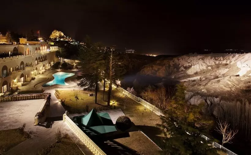Uchisar Kaya Otel