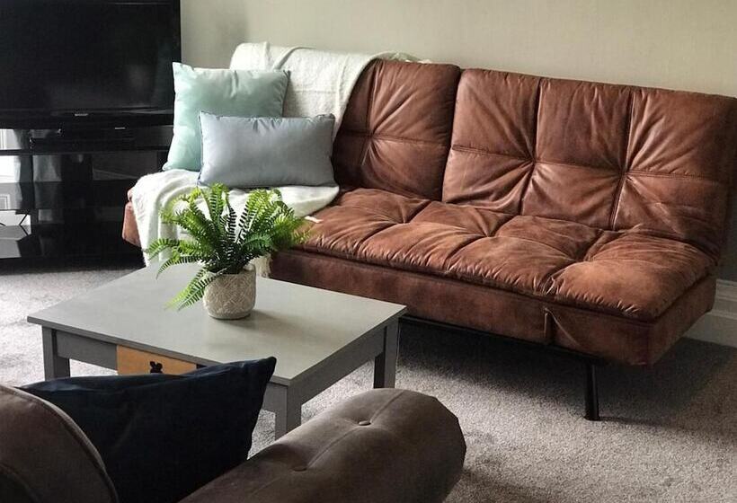 호텔 The Leven Guesthouse