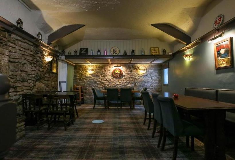 فندق Ye Olde Bowling Green Inn By Oyo Rooms