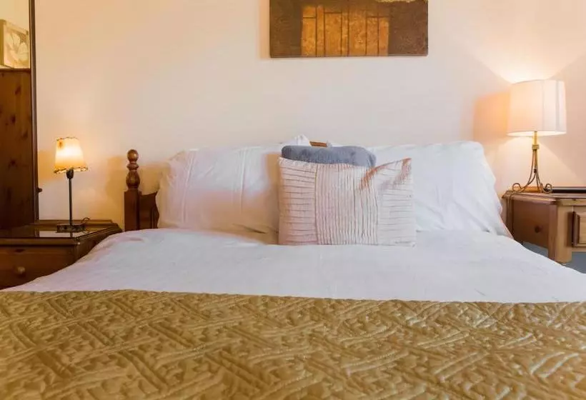 ホテル Ye Olde Bowling Green Inn By Oyo Rooms