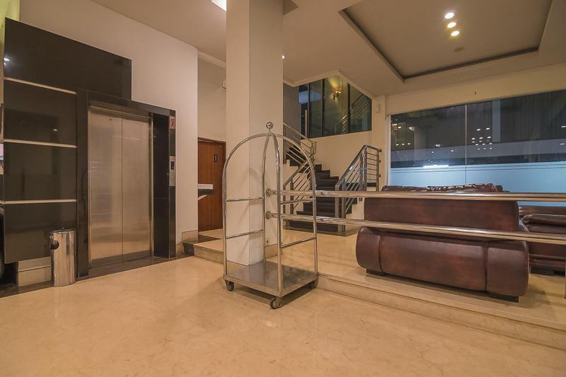 Hotell Reddoorz Premium Near Paris Van Java Mall