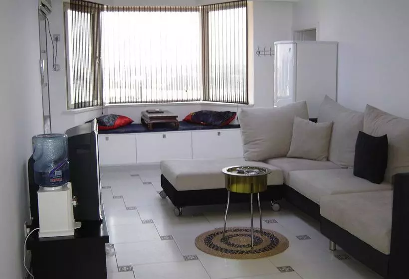 Beijing Sentury Apartment Hotel