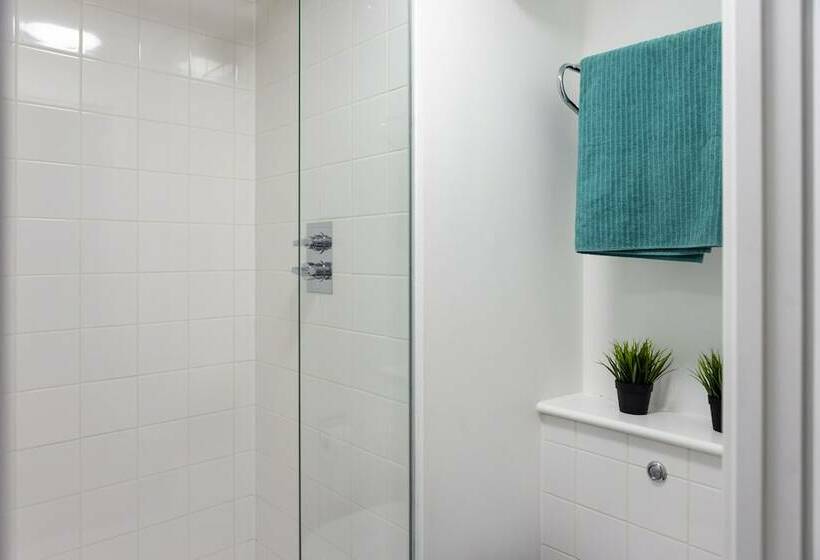 فندق Albert Court