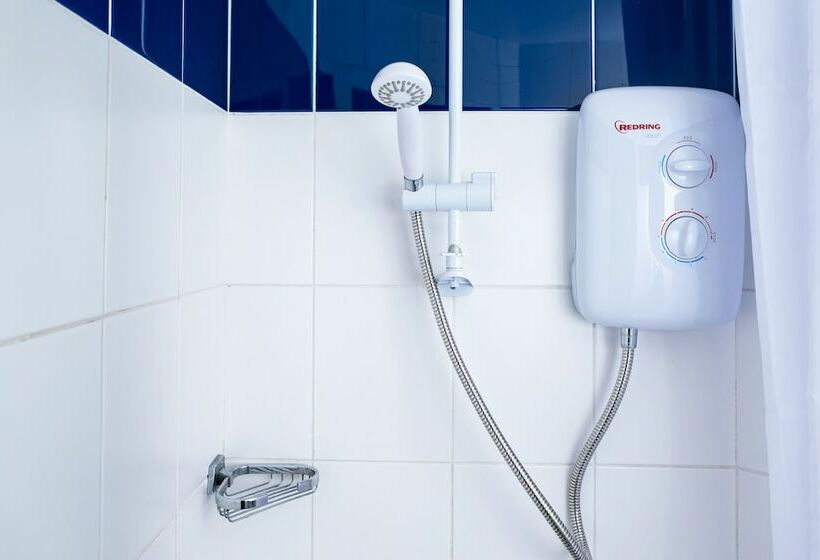 فندق Albert Court