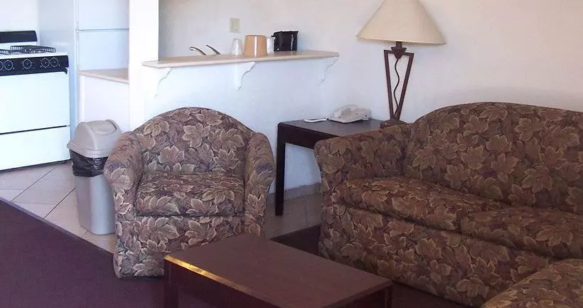 酒店 American Inn & Suites