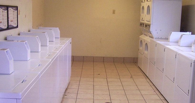 Отель American Inn & Suites