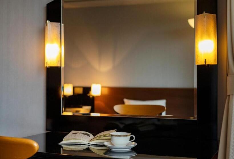 Ark Hotel Kumamotojo Mae Route Inn Hotels