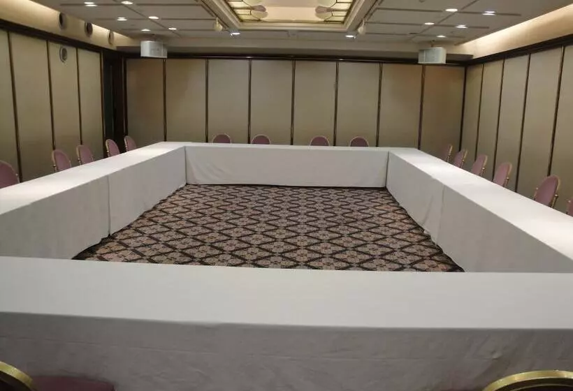 Ark Hotel Kumamotojo Mae  Route Inn Hotels