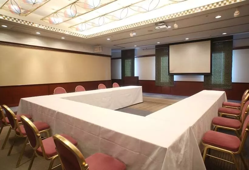 Ark Hotel Kumamotojo Mae  Route Inn Hotels