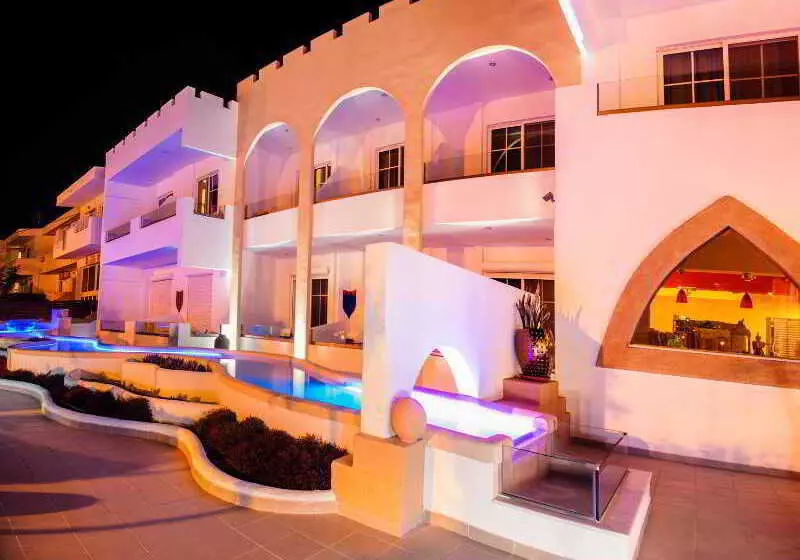 Hotel Castello Di Cavallieri Suites