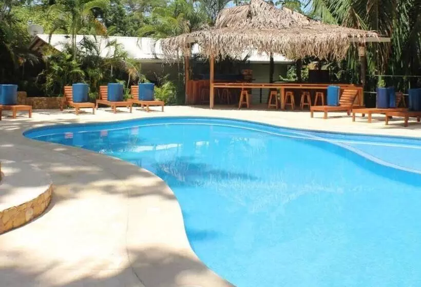 Esencia Hotel And Villas