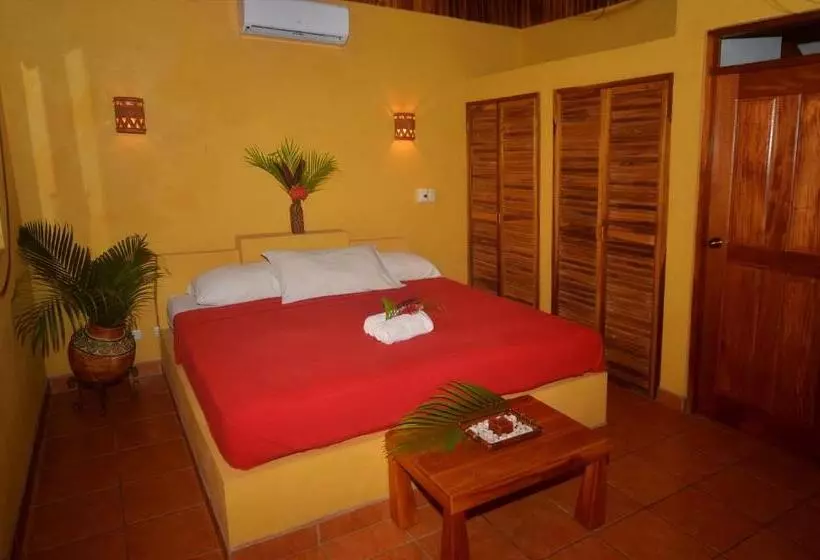 Esencia Hotel And Villas