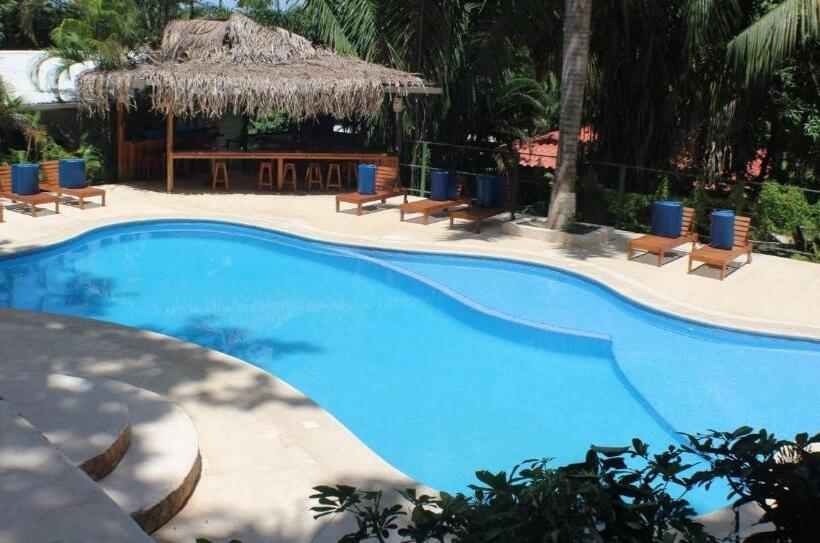 Esencia Hotel And Villas