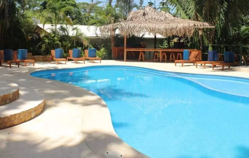 Esencia Hotel And Villas