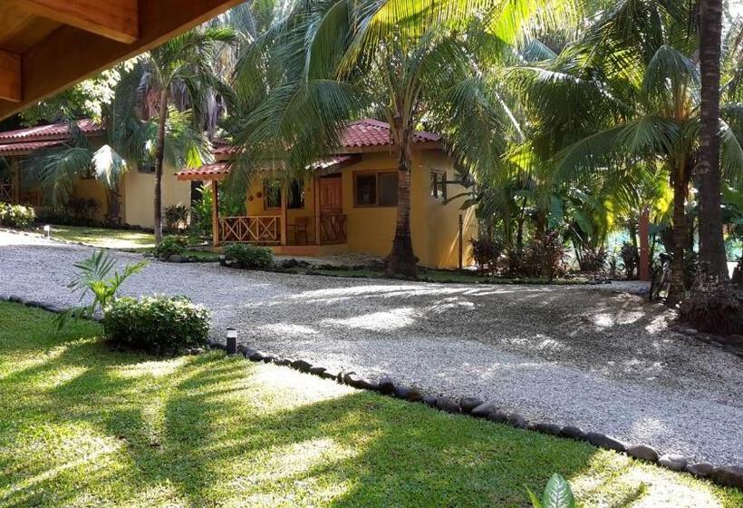 Esencia Hotel And Villas