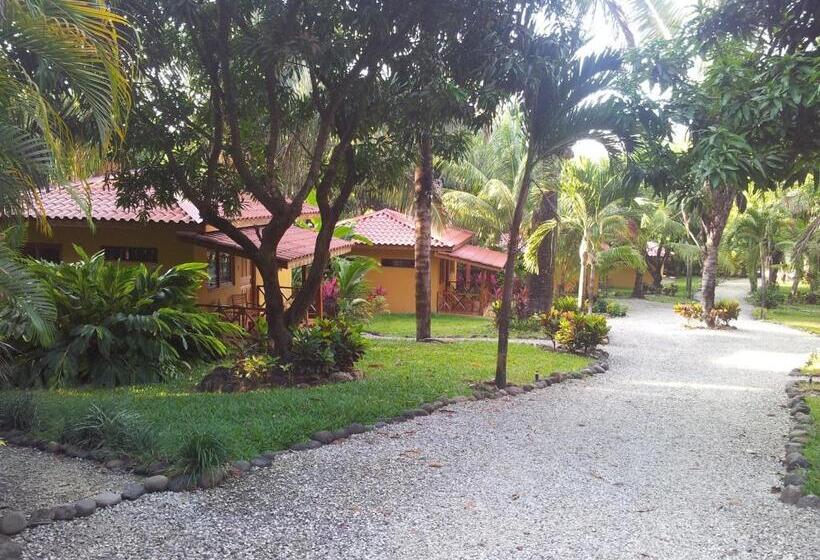 Esencia Hotel And Villas