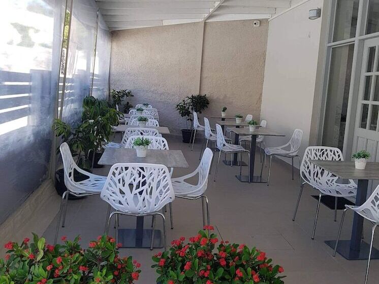 בית מלון כפרי Fomithea