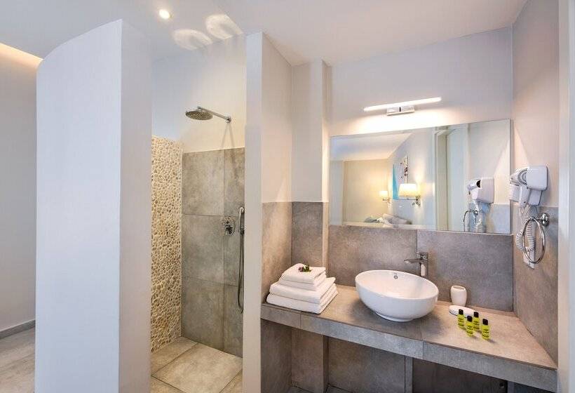 בית מלון כפרי Fomithea