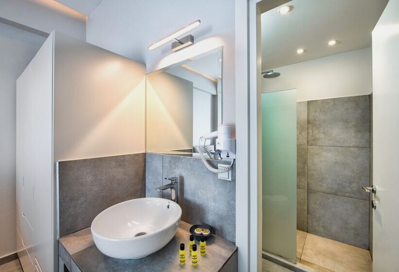 בית מלון כפרי Fomithea