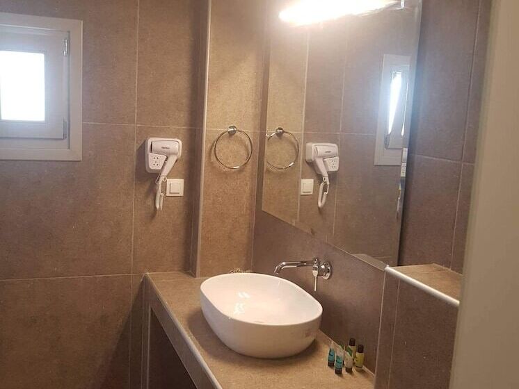 בית מלון כפרי Fomithea