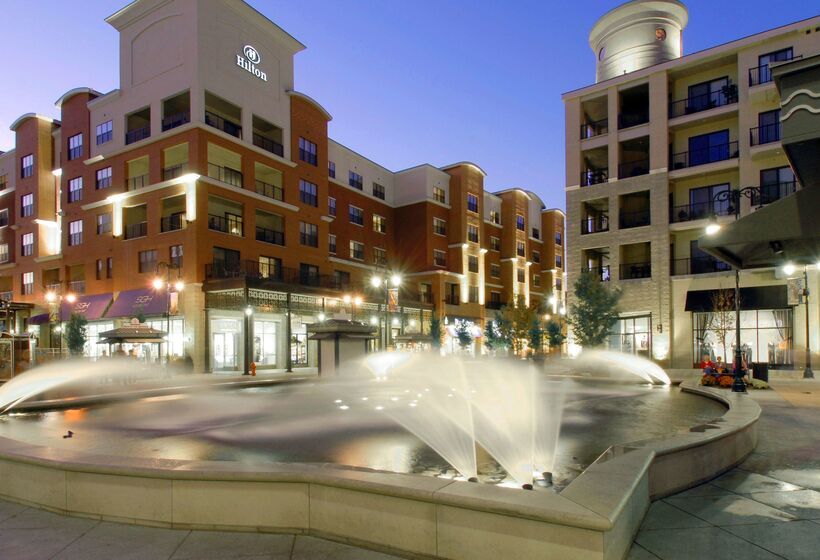 فندق Hilton Promenade At Branson Landing