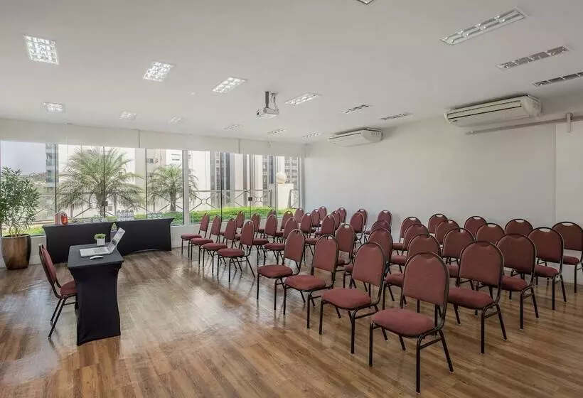 酒店 Intercity Berrini