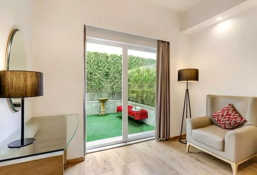 Hotel Lemon Tree Premier City Center