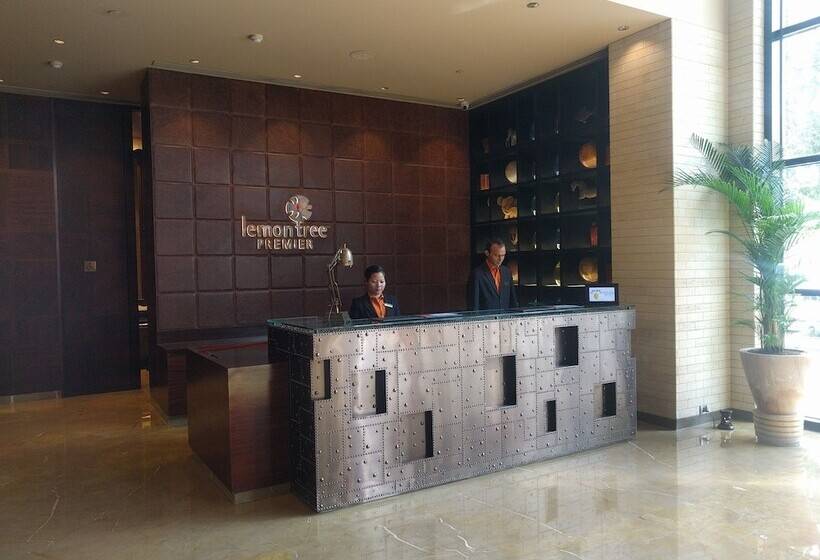 Hotel Lemon Tree Premier City Center