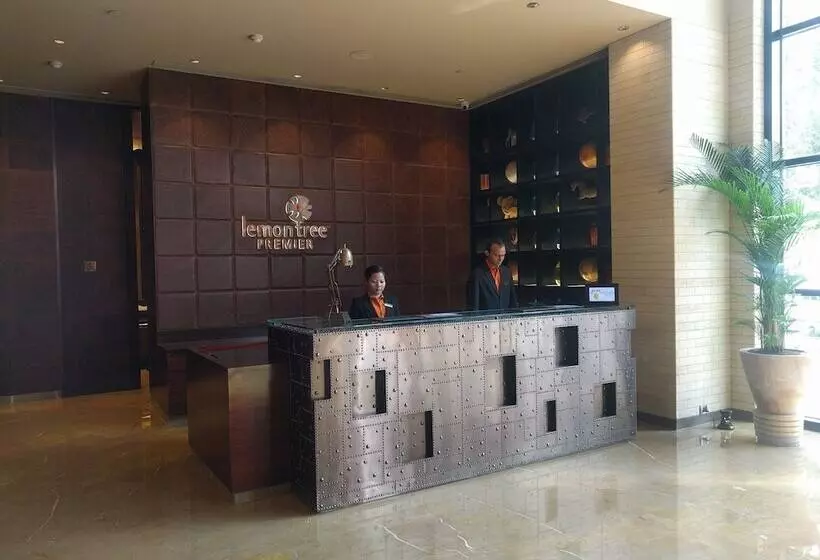 Hotel Lemon Tree Premier City Center
