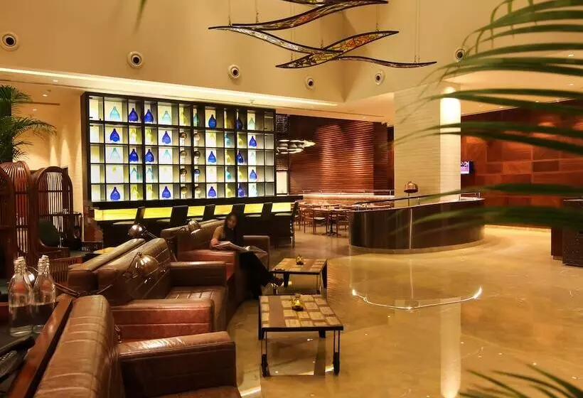 Hotel Lemon Tree Premier City Center