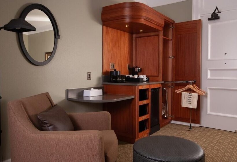 בית מלון כפרי Mammoth Hot Springs & Cabins   Inside The Park