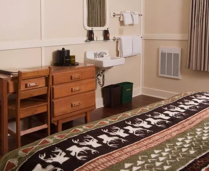 ホテル Mammoth Hot Springs & Cabins Inside The Park