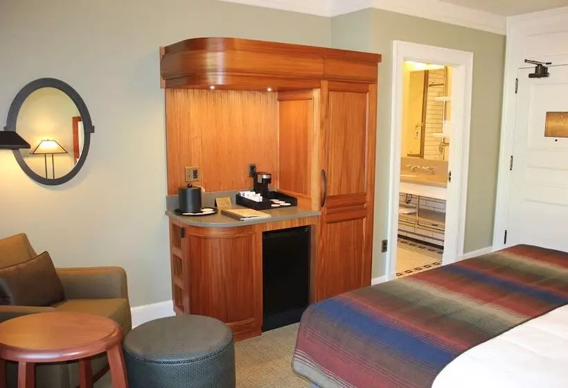 ホテル Mammoth Hot Springs & Cabins Inside The Park