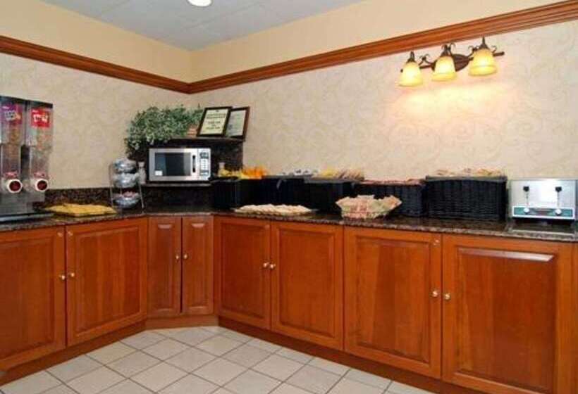 ホテル Quality Inn & Suites